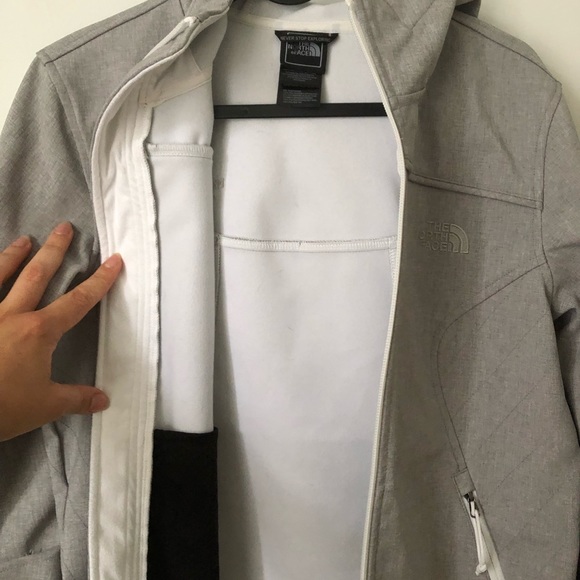The North Face light grey Softshell - Picture 3 of 8